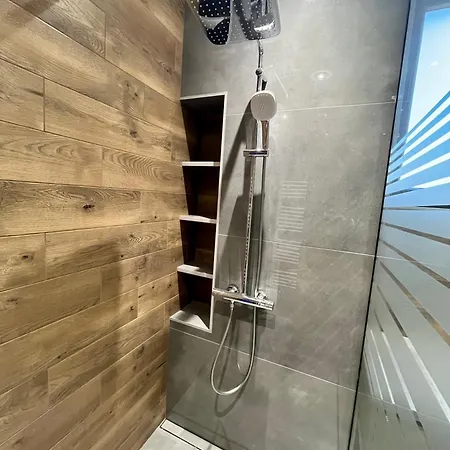 Era Nrg Luxury Apartman *